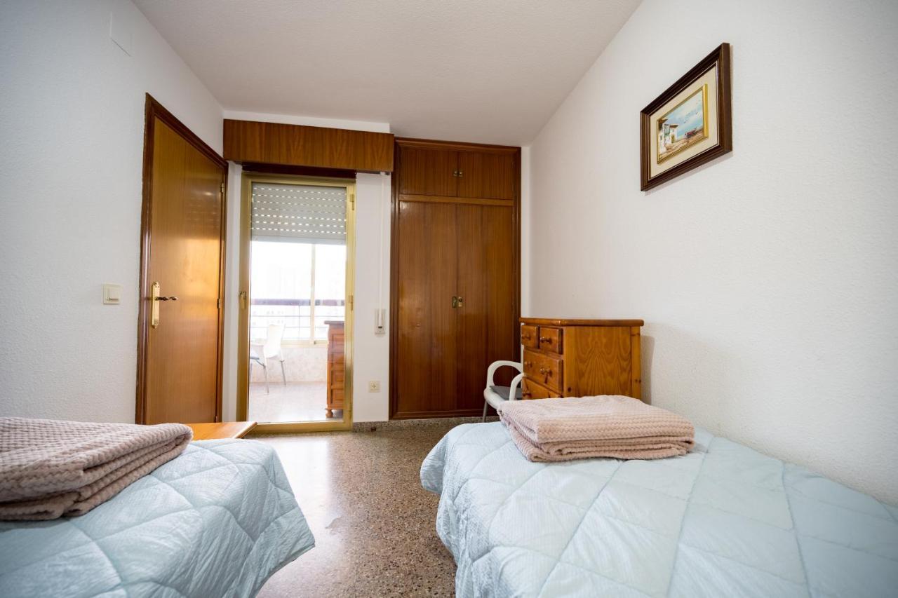 One Bedroom Flat With Shared Pool In Acuarium II Benidorm Exterior photo
