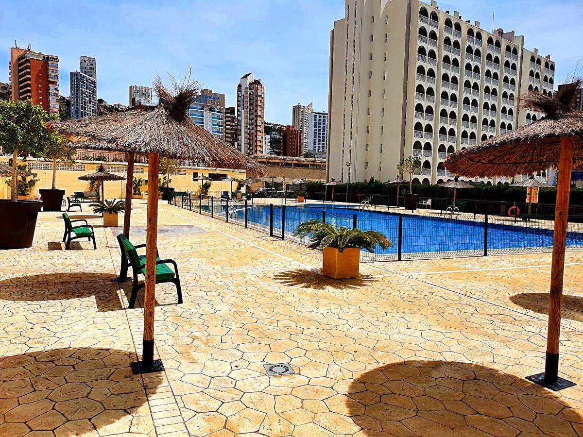 One Bedroom Flat With Shared Pool In Acuarium II Benidorm Exterior photo